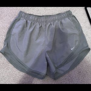 Nike Women's Tempo Dry Core 3'' Running Shorts